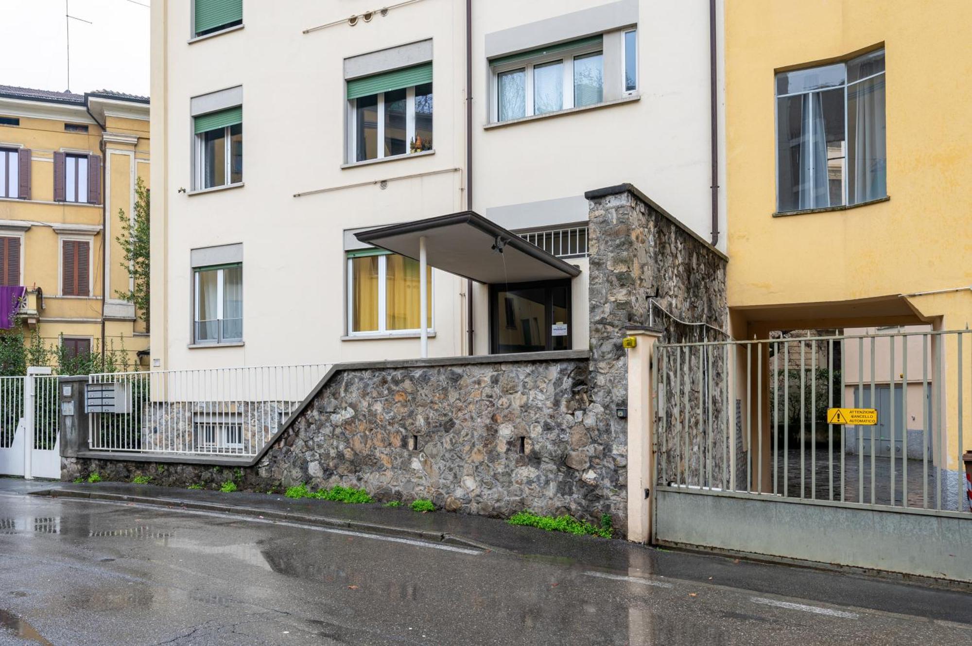Parma Centro-Stazione Express Apartment Eksteriør billede