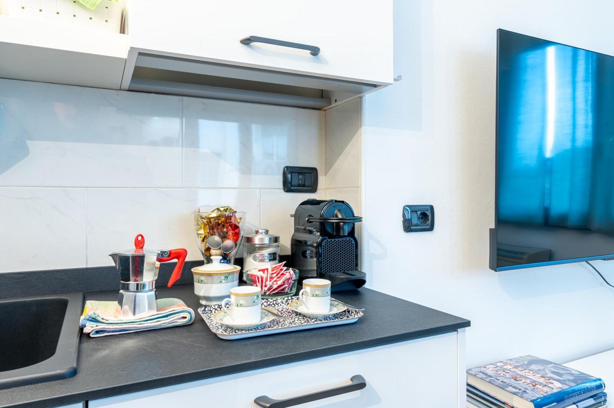 Parma Centro-Stazione Express Apartment Eksteriør billede